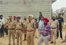 अरनीवाला में दो और नशा तस्करों के घरों को गिराया गया, नशा तस्करी में शामिल लोगों का यही हश्र होगा: एस.एस.पी. फाजिल्का