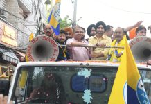 हरभजन सिंह ने अरोड़ा के लिए स्टार प्रचारक के रूप में लूटा लिया शो को