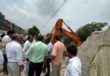 उपमंडल अधिकारी ने ड्रेनेज और रोड का किया निरीक्षण