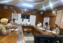 हरियाणा राज्य बाल संरक्षण आयोग के सदस्यों की अध्यक्षता में पोस्को एक्ट के मामलों को लेकर डीएसपी, एसआईपीयू व संबंधित पुलिस अधिकारी के साथ हुई समीक्षा बैठक