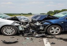 Horrible Road Accident: दो कारों की आमने-सामने जबरदस्त टक्कर में 5 लोगों की दर्दनाक मौत