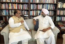 मनप्रीत बादल से मिलने पहुंचे अश्विनी शर्मा, गठजोड़ को लेकर कही ये बात