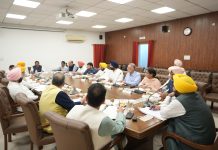 मुख्यमंत्री की अगुवाई में मंत्रालय द्वारा ग्रामीण विकास ब्लॉकों के पुनर्गठन को हरी झंडी