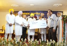 राज्य के विकास परियोजनाओं में बाधा न बनें: मुख्य मंत्री की भाजपा नेताओं को चेतावनी