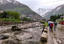 हिमाचल में भारी बारिश का तांडव: चंबा में फंसे श्रद्धालु, मोबाइल सिग्नल गायब…