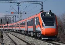 Vande Bharat: वंदे भारत स्लीपर पर बड़ा अपडेट! रेल मंत्री ने बताया कब से शुरू होगी ट्रेन, बिहार के लिए भी किए कई अहम ऐलान