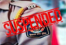 Himachal: CM की एस्कॉर्ट ड्यूटी में तैनात पुलिस कर्मियों ने वर्दी में खरीदी ठेके से शराब, 4 सस्पैंड