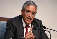 मुख्य चुनाव आयुक्त को हटाना कितना कठिन? महाभियोग के बाद भी प्रकिया नहीं होती आसान, जानें पूरा तरीका