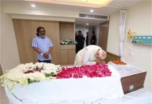 शिबू सोरेन को अंतिम विदाई देने अस्पताल पहुंचे PM Modi, गले लगकर खूब रोए CM हेमंत सोरेन