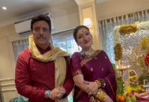 झूठी निकलीं तलाक की खबर, गोविंदा और सुनीता आहूजा ने एक साथ किया बप्पा का स्वागत