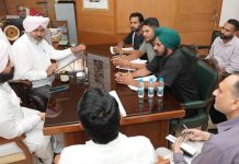 वित्त मंत्री चीमा द्वारा वन और शिक्षा विभाग की यूनियनों के साथ मीटिंगें, जायज़ मुद्दों का समाधान करने का दिया भरोसा