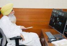 गुरमीत सिंह खुड़ियां द्वारा फील्ड स्टाफ को नरमे की फसल की स्थिति और प्रगति पर सप्ताह में दो बार रिपोर्ट देने के आदेश