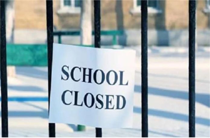 2025_9image_09_46_142942490schoolclose-ll