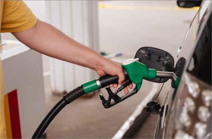 2025_9image_10_49_582769218petrol-ll