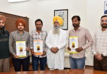 गुरमीत सिंह खुड्डियां ने डेयरी विकास विभाग में नव-नियुक्त उम्मीदवारों को नियुक्ति पत्र सौंपे