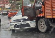 हिमाचल में दर्दनाक हादसा: टेंपो-कार की हुई भीषण टक्कर, 17 साल के किशोर की मौ/त