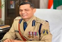 सीनियर IPS ने SI पत्नी के साथ किया यौन शोषण! CM ने कहा- होगी कार्रवाई, IPS बोले- मुझे ब्लैकमेल कर फंसाया जा रहा