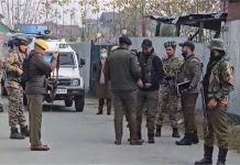 Jammu Kashmir में पुलिस की सर्जिकल रेड से हड़कंप, थर थर कांपा इलाका