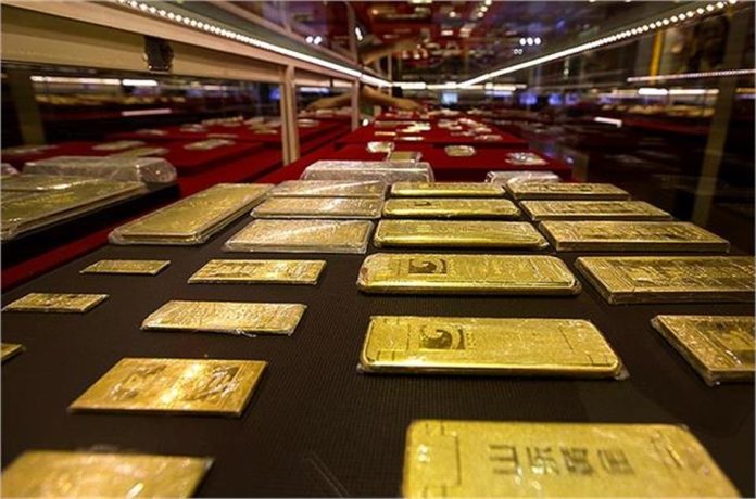 2025_11image_13_55_402458476gold-ll