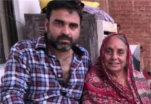 पंकज त्रिपाठी के सिर पर टूटा दुखों का पहाड़, मां हेमवंती देवी का हुआ निधन