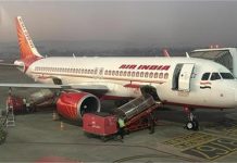 Air India की दिल्ली-मुंबई फ्लाइट की इमरजेंसी लैंडिंग: टेकऑफ के तुरंत बाद आई तकनीकी खराबी, सुरक्षित लौटे यात्री