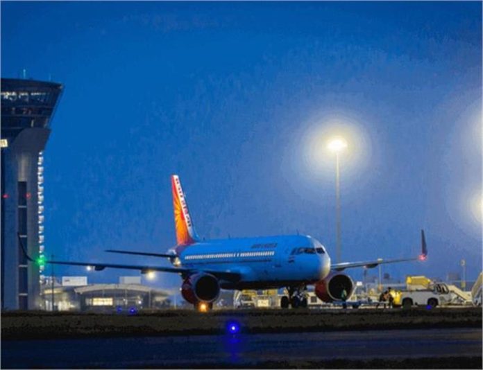 2025_12image_10_22_425491729airport-ll