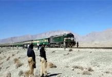 पाकिस्तान में जाफर एक्सप्रेस फिर निशाने पर ! आंतकियों ने बम से उड़ा दिया मुख्य रेलवे ट्रैक, बाल-बाल बचे सैंकड़ों यात्री