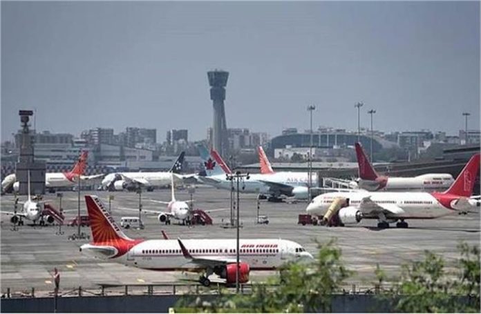 2025_12image_16_19_567114224airport-ll