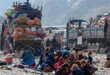अफगान शरणार्थियों पर ईरान-पाकिस्तान की सख्ती, एक दिन में 2370 अफगान जबरन निकाले