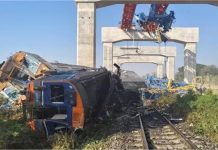 थाईलैंड में भीषण ट्रेन हादसा: निर्माणाधीन क्रेन गिरने से पटरी से उतरी ट्रेन, 22 यात्रियों की मौत