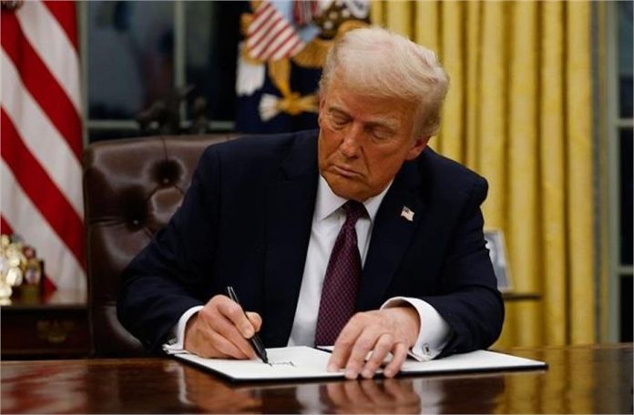 2026_1image_12_13_395352870trump-ll