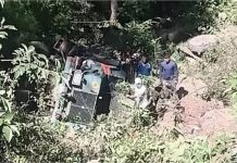 Indian Soldiers Died: 200 फीट गहरी खाई में गिरी सेना की गाड़ी, 10 जवानों की गई जान, 7 घायल