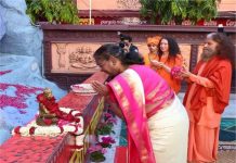 राष्ट्रपति द्रौपदी मुर्मू 1008 कुण्डीय हनुमान महायज्ञ में हुई शामिल
