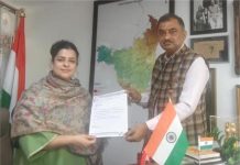 श्रुति चौधरी को MWB के अध्यक्ष चन्द्रशेखर धरणी ने सौंपा ज्ञापन, की ये मांग
