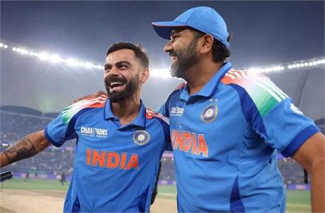 2026_2image_10_17_526586584rohit-and-virat-in-grad-ll