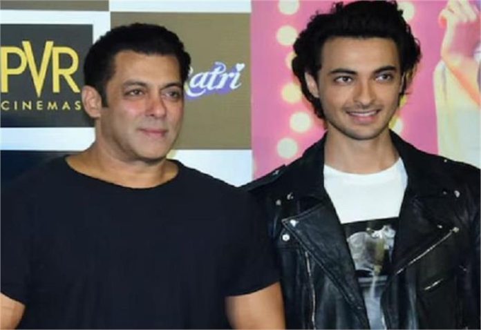 2026_2image_11_13_329510893salmanaayush-ll