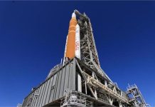NASA के आर्टेमिस मिशन को झटका: नई गड़बड़ी के बाद चंद्र रॉकेट फिर लौटा, अप्रैल तक टली उड़ान