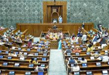Parliament Budget Session: विपक्षी दलों ने स्पीकर ओम बिरला के खिलाफ अविश्वास प्रस्ताव नोटिस महासचिव को सौंपा