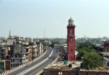 Ludhiana में मौ+त का तांडव, Rapido Bike से गिरते ही महिला को 16 टायरी ट्रॉले ने कुचला