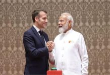 ‘मिलकर ऐसा हेलिकॉप्टर बनाएंगे जो माउंट एवरेस्ट की ऊंचाइयों तक उड़ेगा…’, मैक्रों के साथ PC में PM मोदी का ऐलान