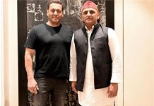 सलमान खान से मिले सपा नेता अखिलेश यादव, अस्पताल में भर्ती पिता सलीम खान का जाना हाल