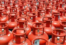 Why LPG rate Hike: अचानक बढ़े LPG के दाम ने बढ़ाई चिंता, क्यों हुआ इजाफा, क्या और भी बढ़ेंगे दाम?