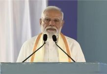 असम वालों को पीएम मोदी ने दी ₹4,570 करोड़ की सौगात, तीन नई ट्रेनों को दिखाई हरी झंडी