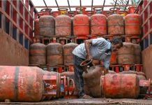 LPG Crisis: गैस सिलेंडर की कालाबाजारी की तो अब नहीं होगी खैर! LPG संकट के बीच सरकार ने जारी किए सख्त निर्देश