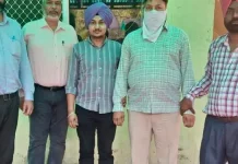 विजिलेंस ब्यूरो ने इंस्पेक्टर को 18,000 रुपये रिश्वत लेते हुये रंगे हाथों किया गिरफ्तार