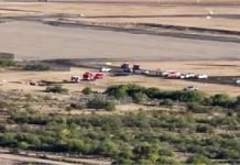 Arizona Plane Crash: रनवे से उतरकर धधका विमान, दुर्घटना में दो लोगों की मौत