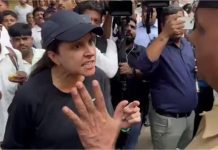 Mumbai BJP Rally के दौरान सड़क पर लगा भारी जाम, महिला का गुस्सा फूटा तो मंत्री-मेयर ने मांगी माफी