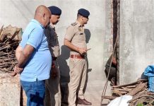 अपनों ने ही छीनी खुशियां! युवती को जान देने के लिए उकसाने के आरोप में चाचा-चाची और भाई गिरफ्तार