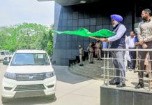 वित्त मंत्री हरपाल सिंह चीमा ने रिकॉर्ड राजस्व वृद्धि के बीच आबकारी एवं कर विभाग की एनफोर्समेंट को बढ़ावा देने के लिए 25 नए वाहनों को हरी झंडी दिखाकर रवाना किया