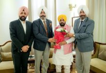 एडवोकेट जीएस घुम्मण और एडवोकेट जीपीएस घुम्मण ‘आप’ में शामिल